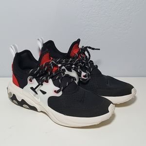 Nike Presto React Black and Red Size 4 Youth